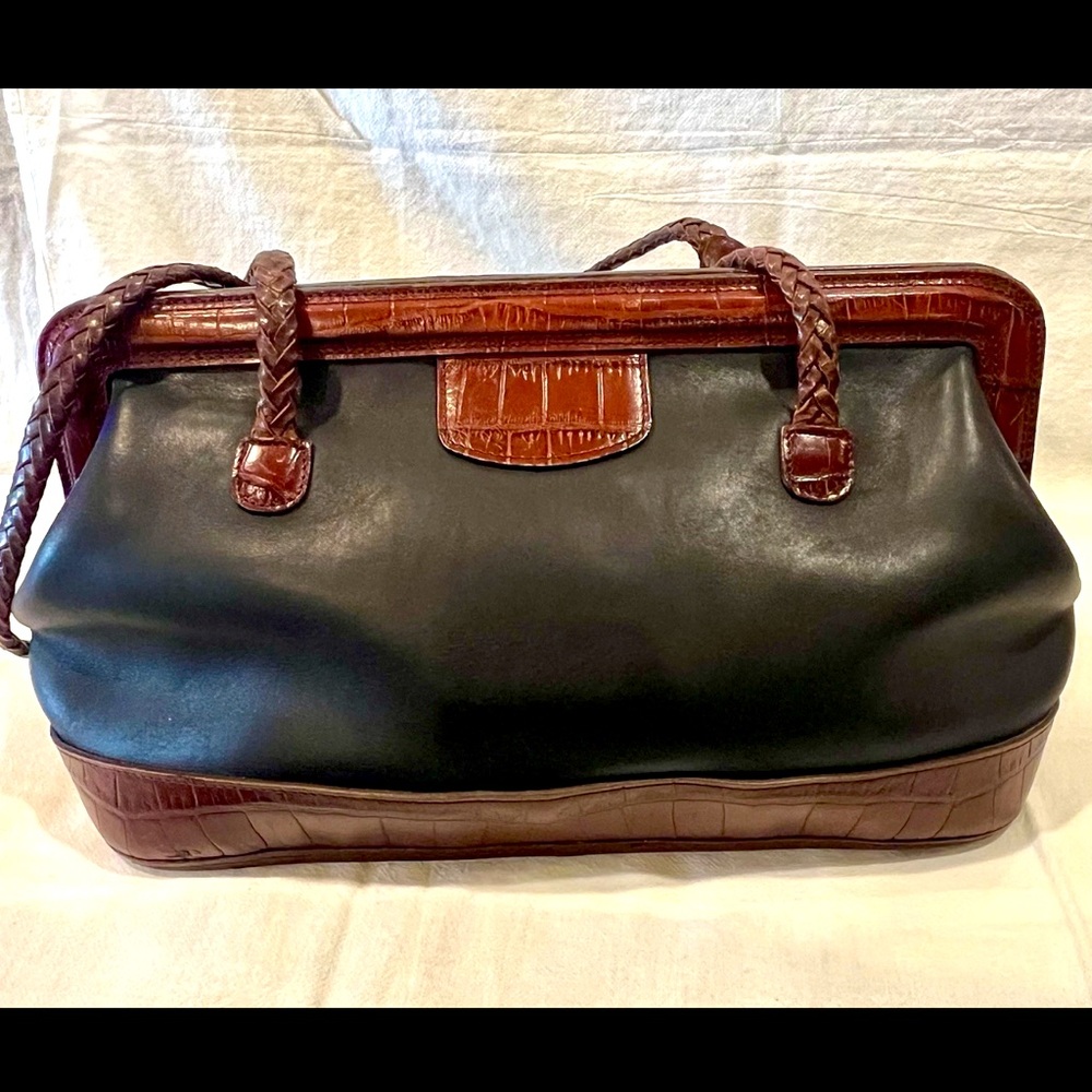 A Beautiful Brighton Pebbled/Croc Embossed Leather Doctor's Bag Crossbody Body - Picture 6 of 11